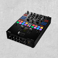К баттлу готов: двухканальный микшер Pioneer DJM-S9 для Serato DJ. 